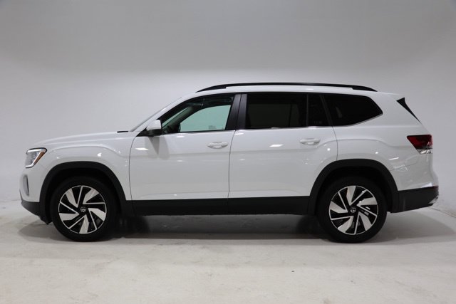 Used 2025 Volkswagen Atlas 2.0T SE w/Technology SUV