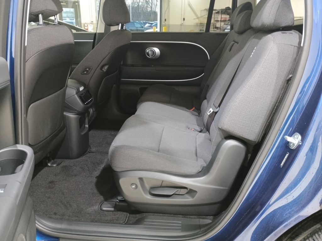 2026 Hyundai IONIQ 9 SE - Photo 25