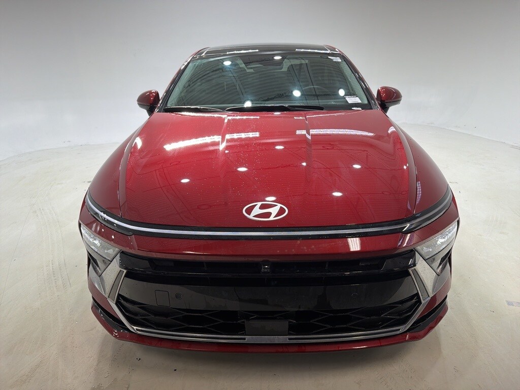 Used 2025 Hyundai Sonata Hybrid Limited Sedan