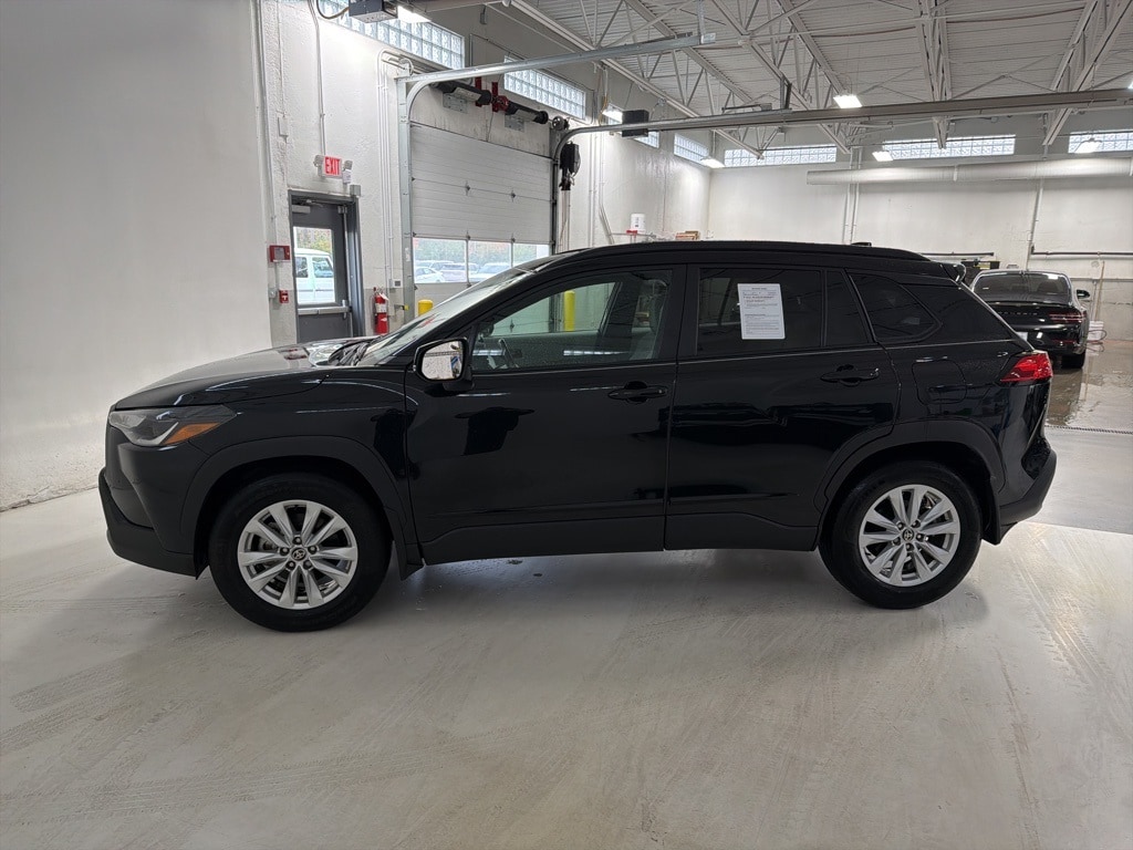 Used 2022 Toyota Corolla Cross LE SUV