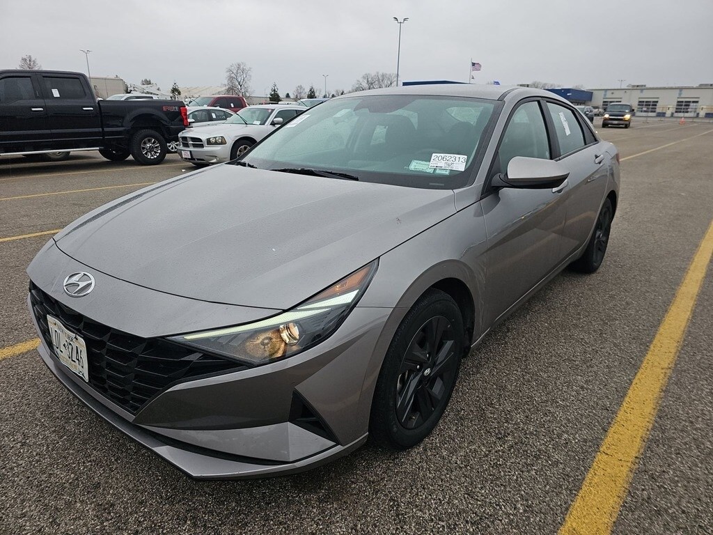 Used 2023 Hyundai Elantra SEL Sedan