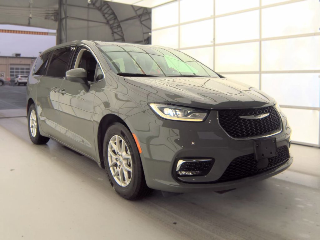Used 2023 Chrysler Pacifica Touring L Van Passenger Van
