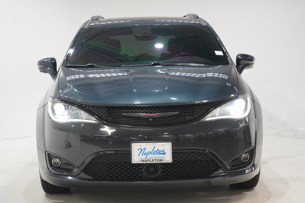 Used 2020 Chrysler Pacifica Limited Van Passenger Van