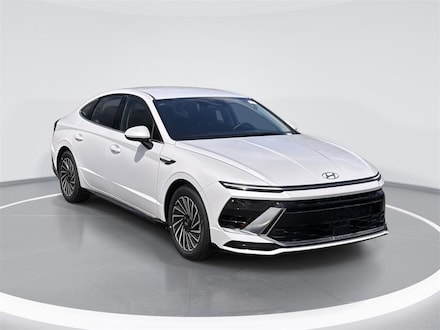 2025 Hyundai Sonata Hybrid SEL Sedan