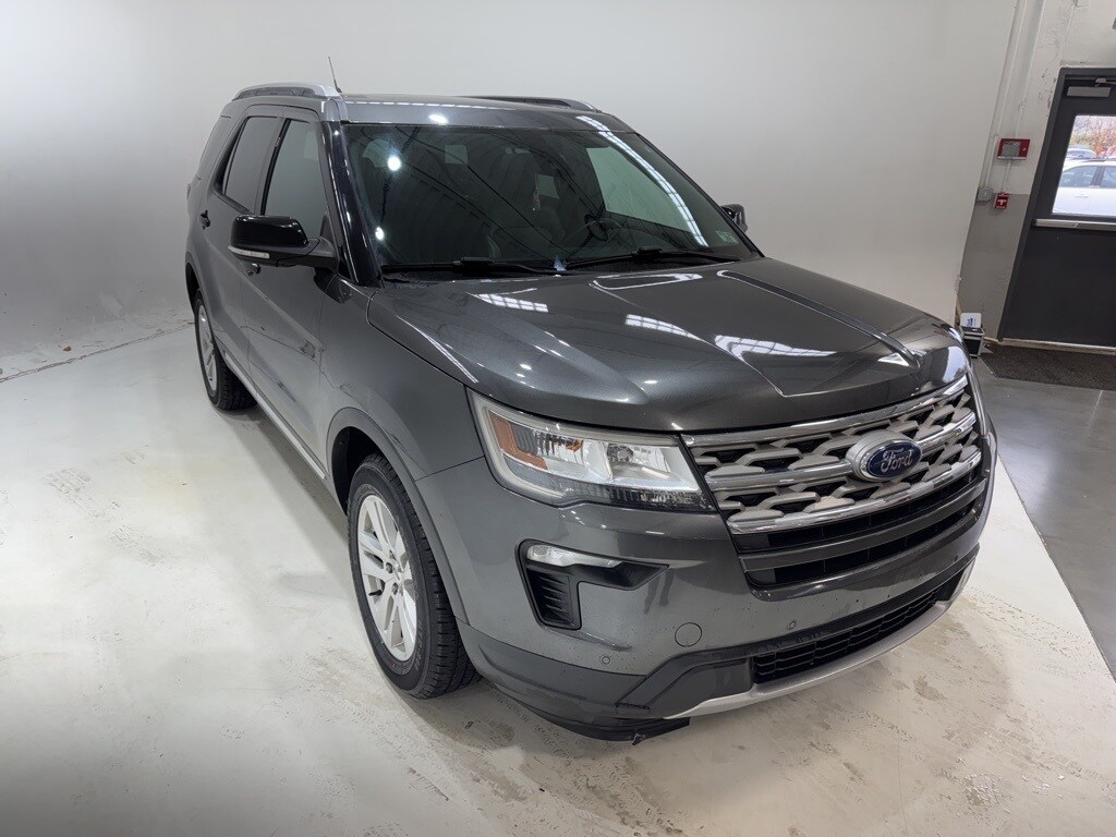 2018 Ford Explorer XLT photo 2