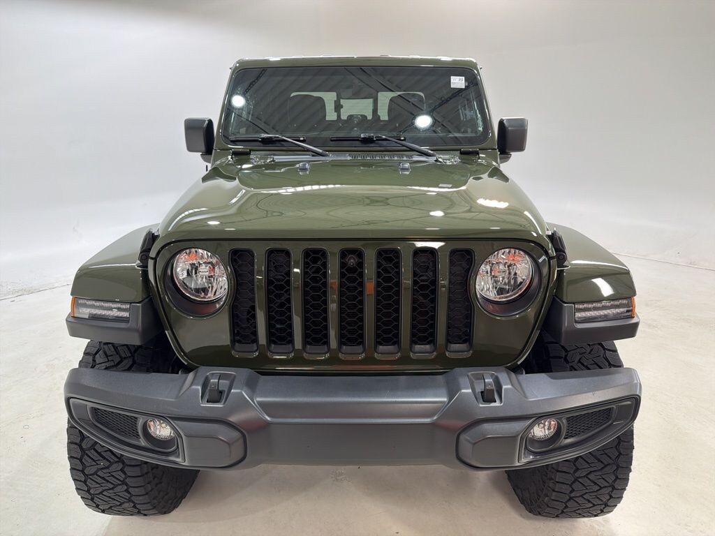 Used 2022 Jeep Gladiator Overland Truck Crew Cab
