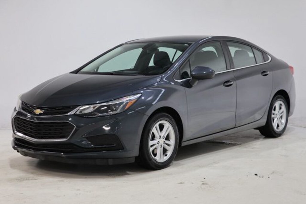 Used 2017 Chevrolet Cruze LT Auto Sedan