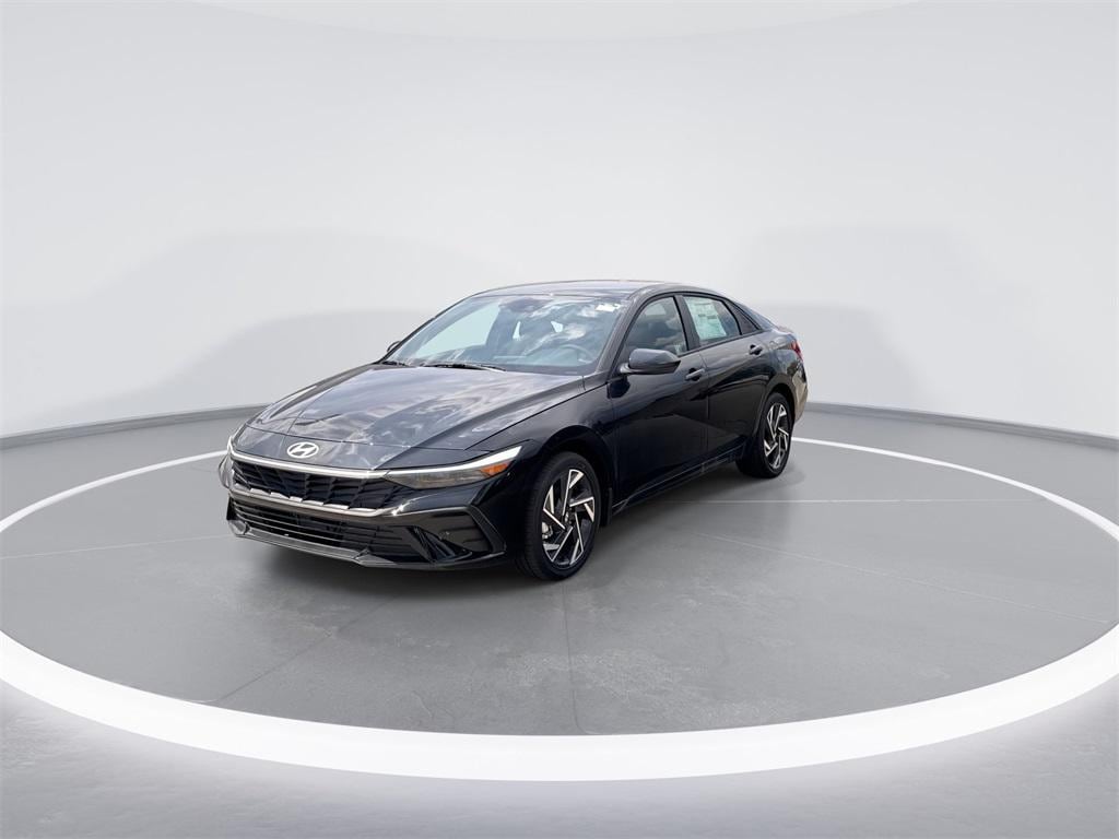 New 2025 Hyundai Elantra Hybrid SEL Sport Sedan