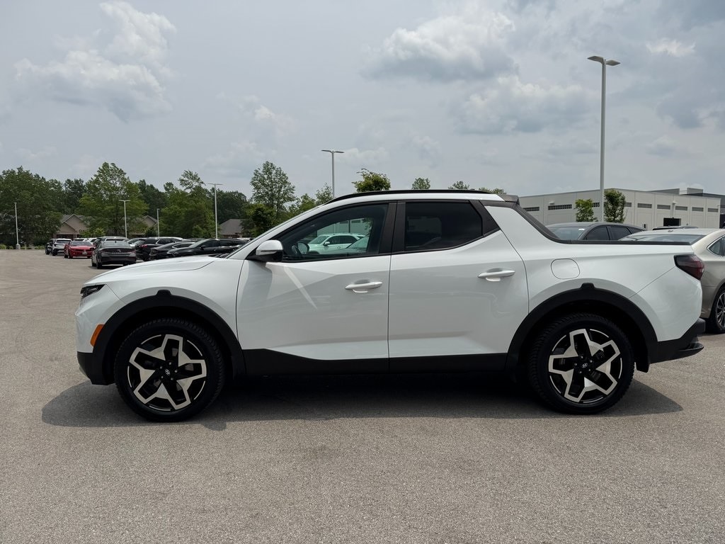 Used 2022 Hyundai Santa Cruz SEL Premium with VIN 5NTJDDAF1NH038321 for sale in Indianapolis, IN