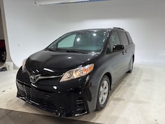 2019 Toyota Sienna LE 8 Passenger Van