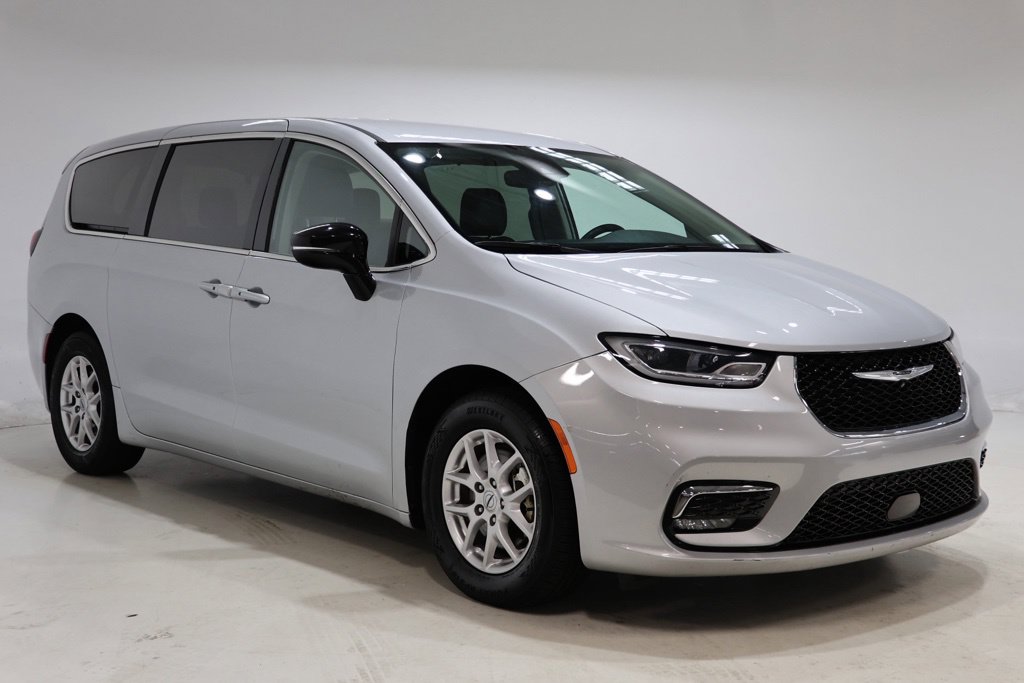  Chrysler Pacifica