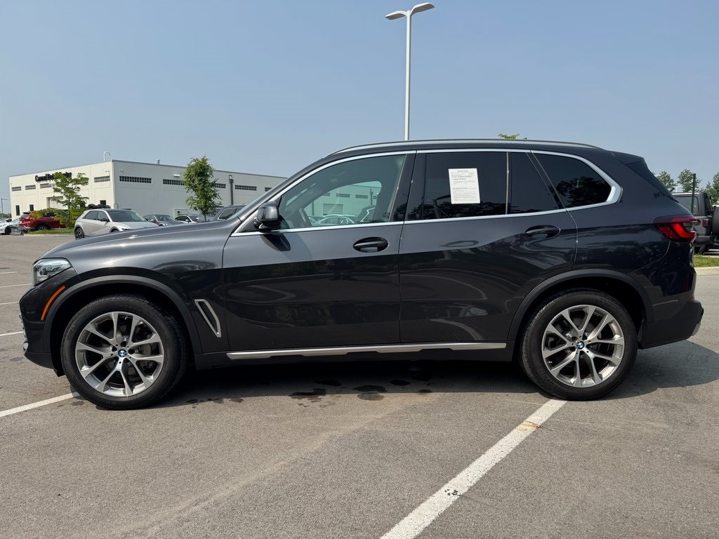Used 2022 BMW X5 40i with VIN 5UXCR6C04N9N41894 for sale in Indianapolis, IN
