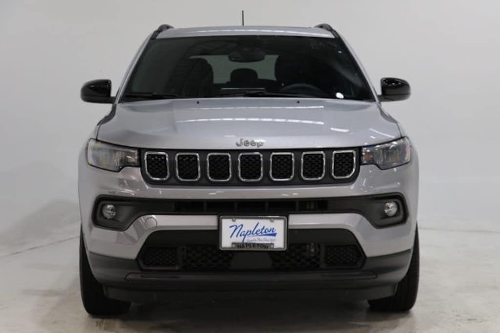 Used 2023 Jeep Compass Latitude Lux SUV