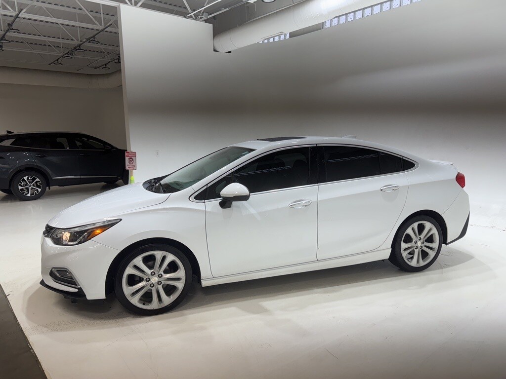 2016 Chevrolet Cruze Premier photo 4