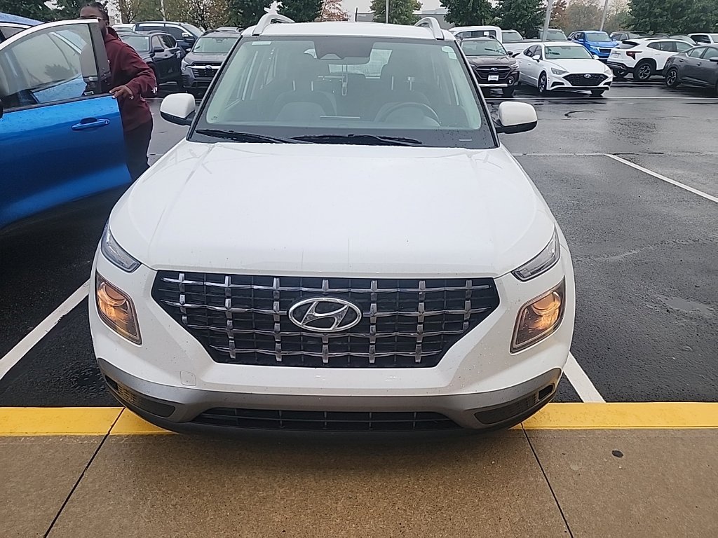 Used 2023 Hyundai Venue SEL SUV