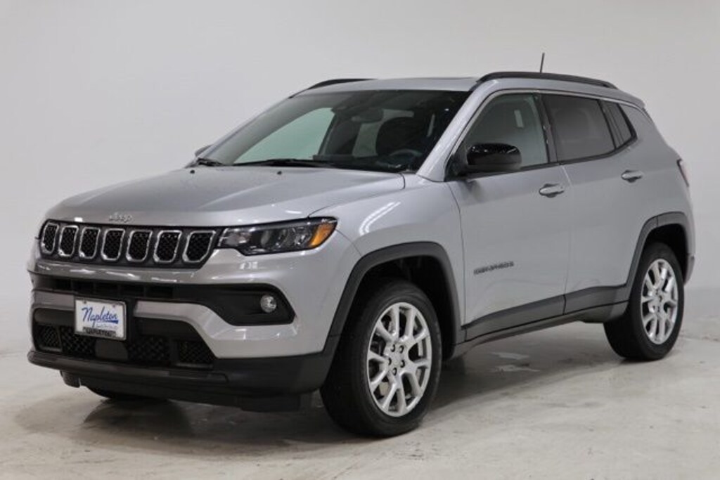 Used 2023 Jeep Compass Latitude Lux SUV