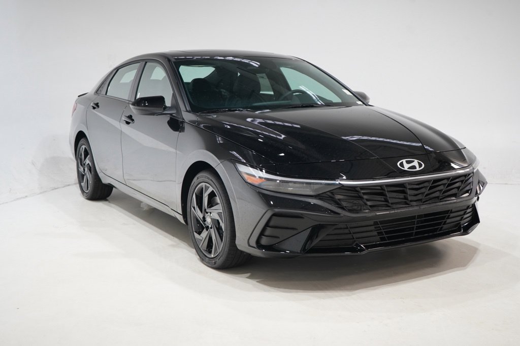 New 2026 Hyundai Elantra SEL Sport Plus Sedan