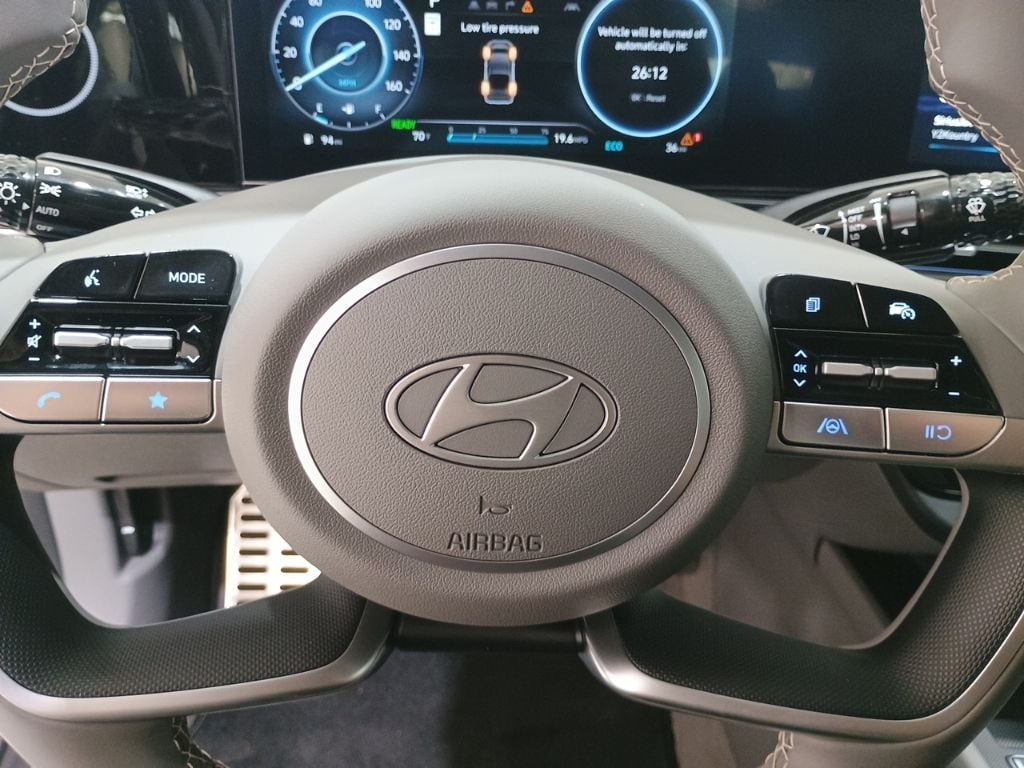 2025 Hyundai Elantra Blue - Photo 17