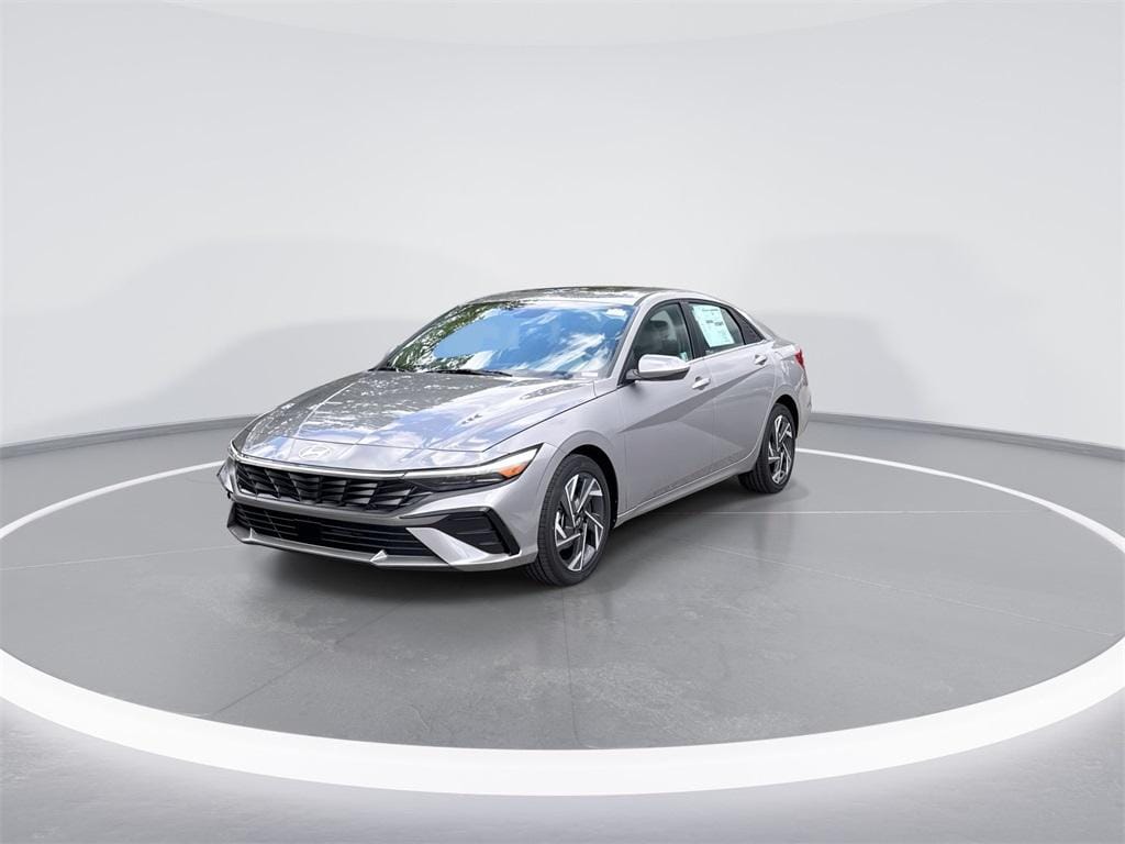 New 2025 Hyundai Elantra SEL Convenience Sedan