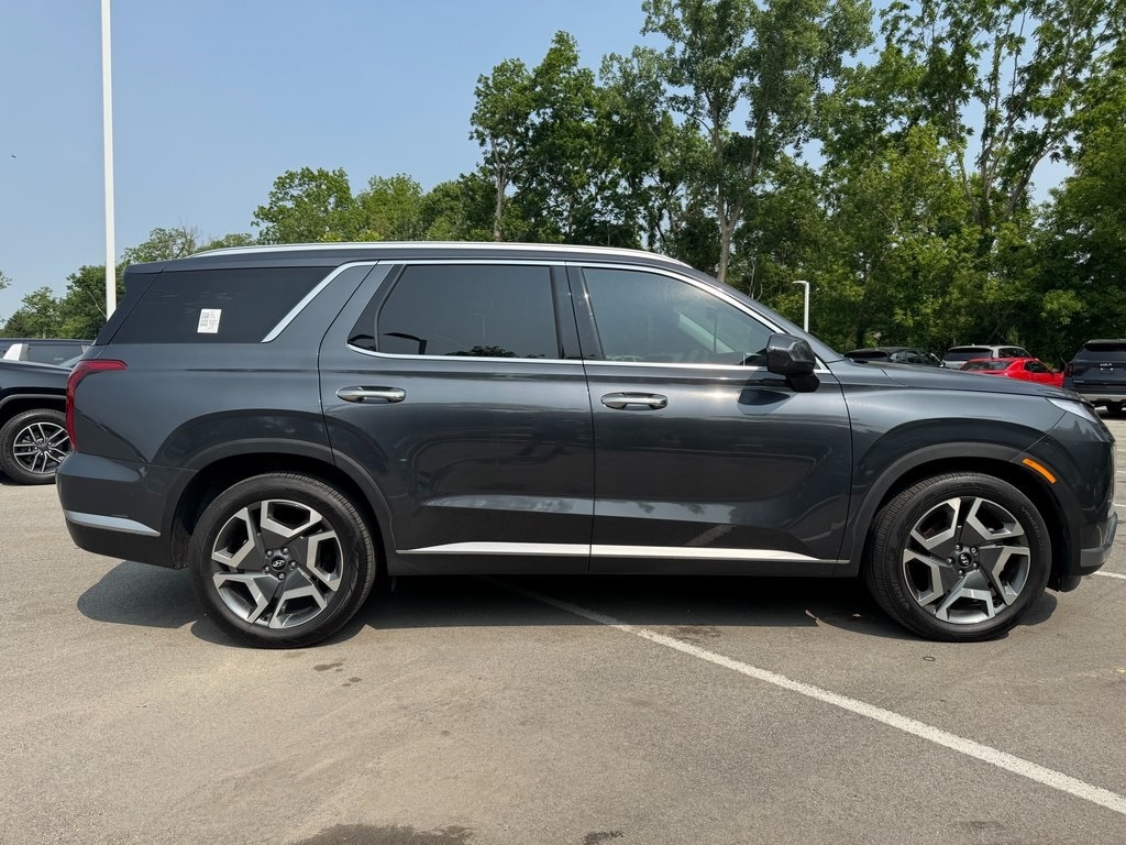 Used 2025 Hyundai Palisade SEL Premium with VIN KM8R4DGE5SU824135 for sale in Indianapolis, IN