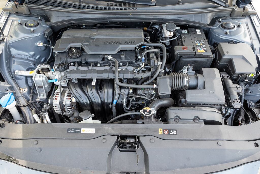 Used 2025 Hyundai Elantra Limited Sedan