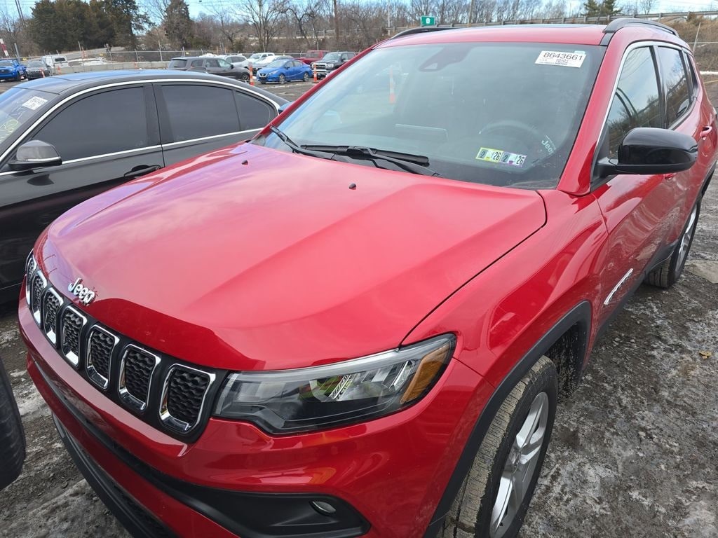 Used 2023 Jeep Compass Latitude SUV