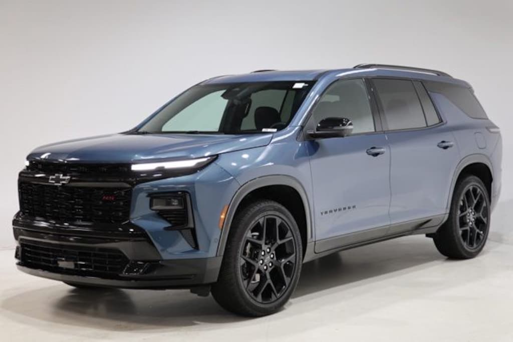 Used 2025 Chevrolet Traverse RS SUV