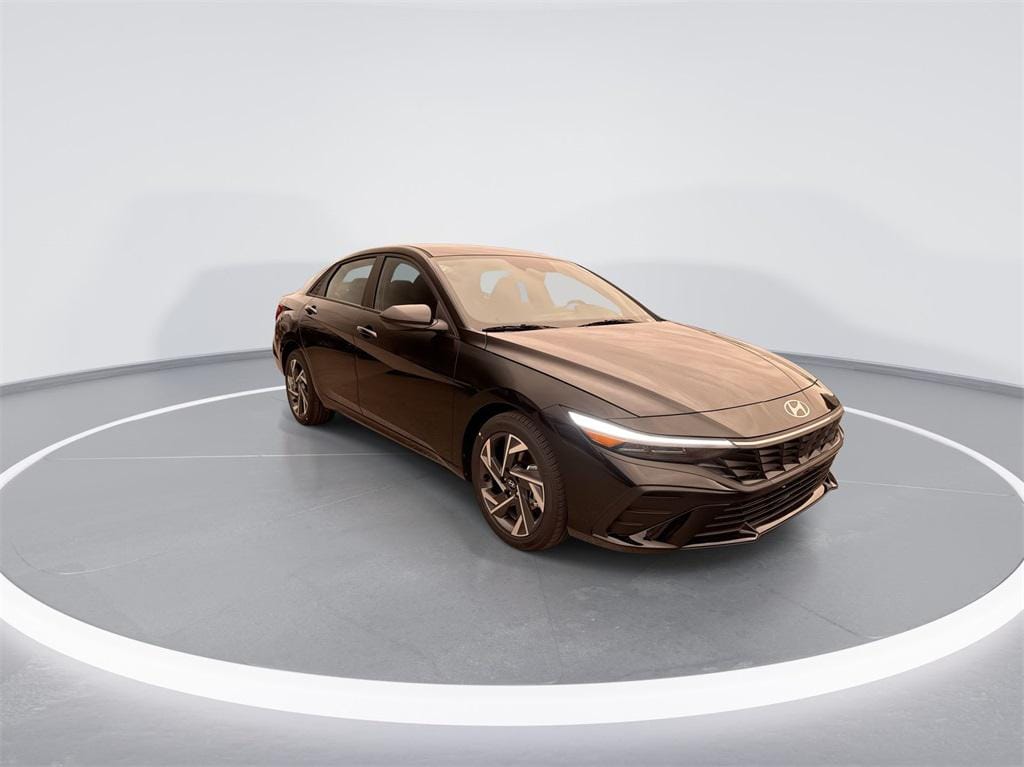 New 2025 Hyundai Elantra SEL Convenience Sedan