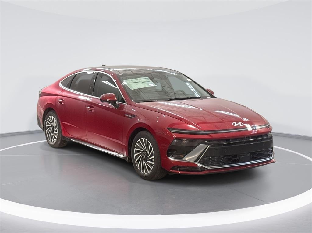 2025 Hyundai Sonata Hybrid Limited's photo