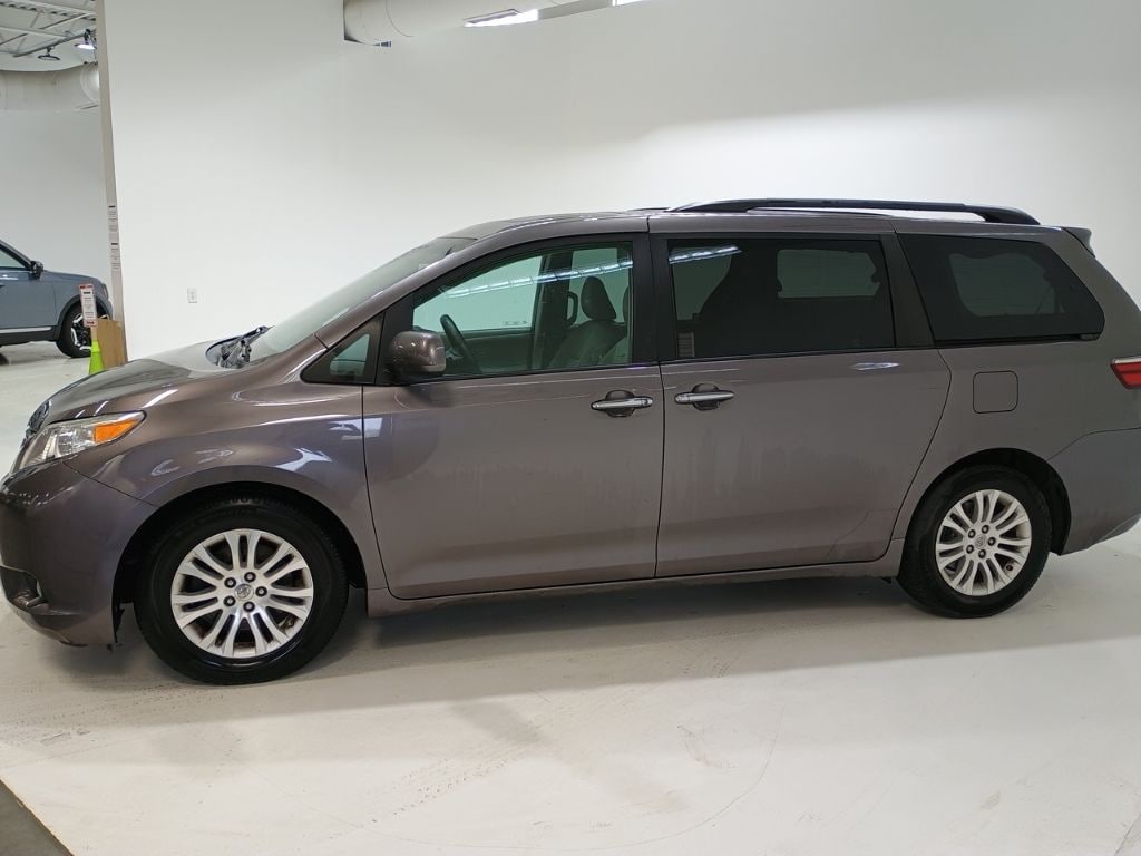 Used 2016 Toyota Sienna L 7 Passenger Van