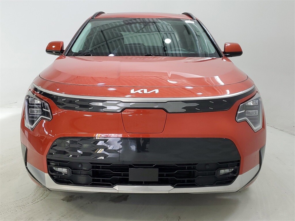 Used 2023 Kia Niro Wave with VIN KNDCT3L17P5031639 for sale in Indianapolis, IN