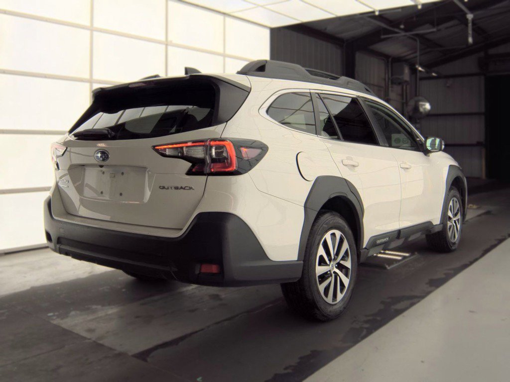 Used 2025 Subaru Outback Premium SUV