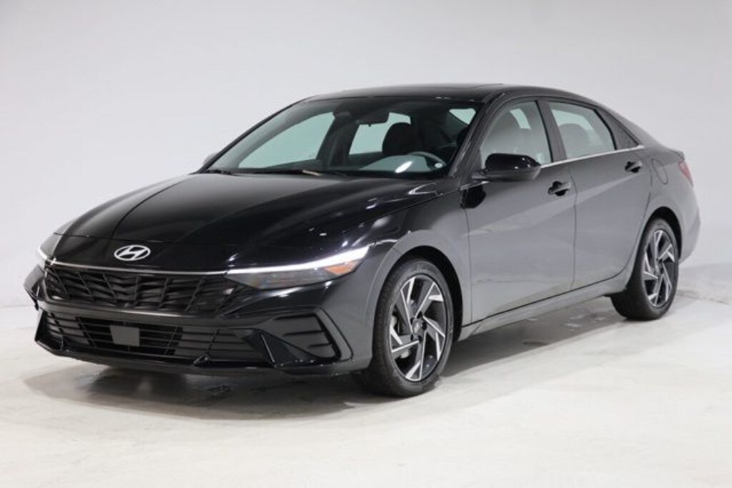 Used 2024 Hyundai Elantra SEL Sedan