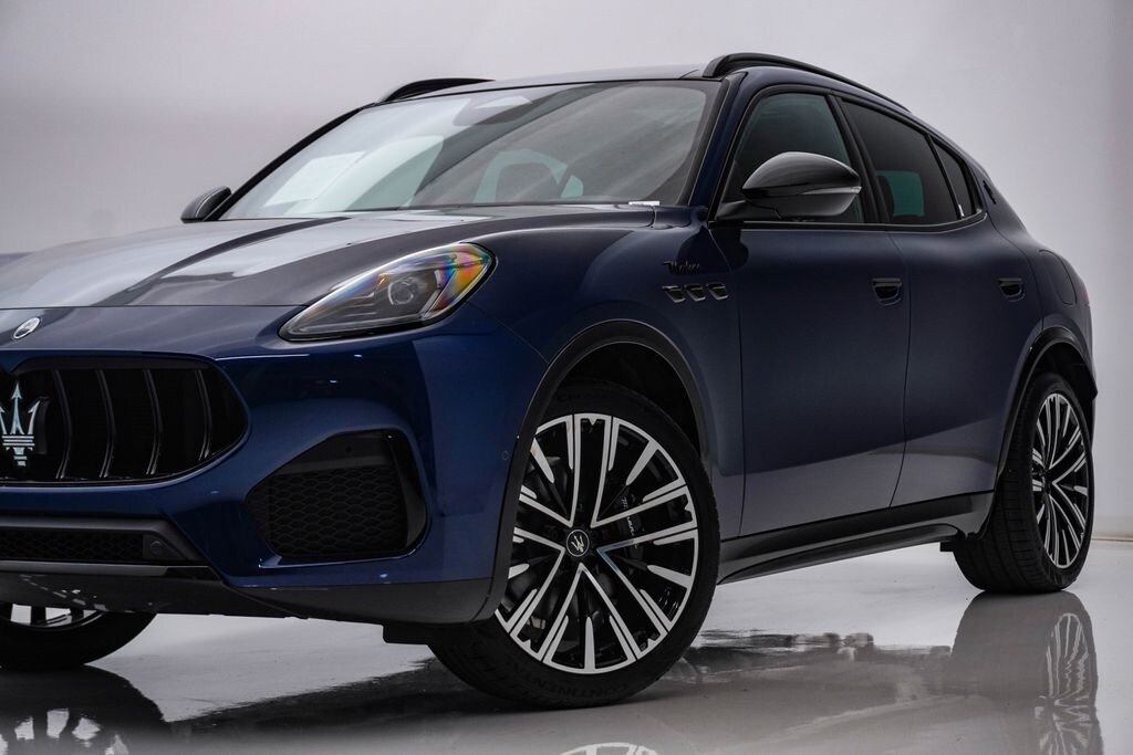 Certified 2025 Maserati Grecale Modena SUV