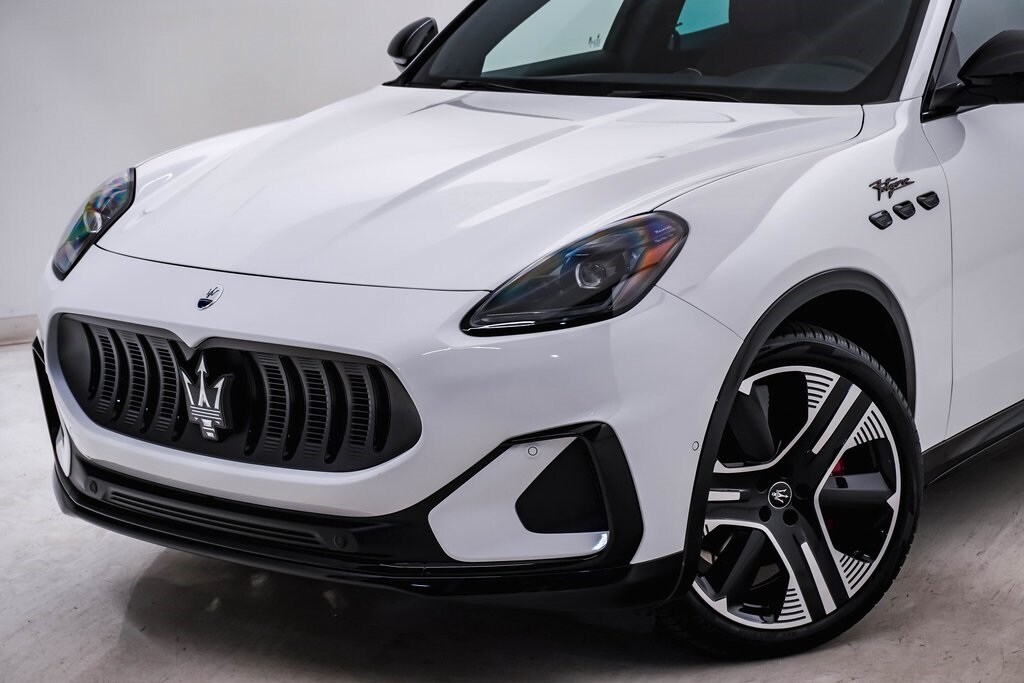 2025 Maserati Grecale photo 4