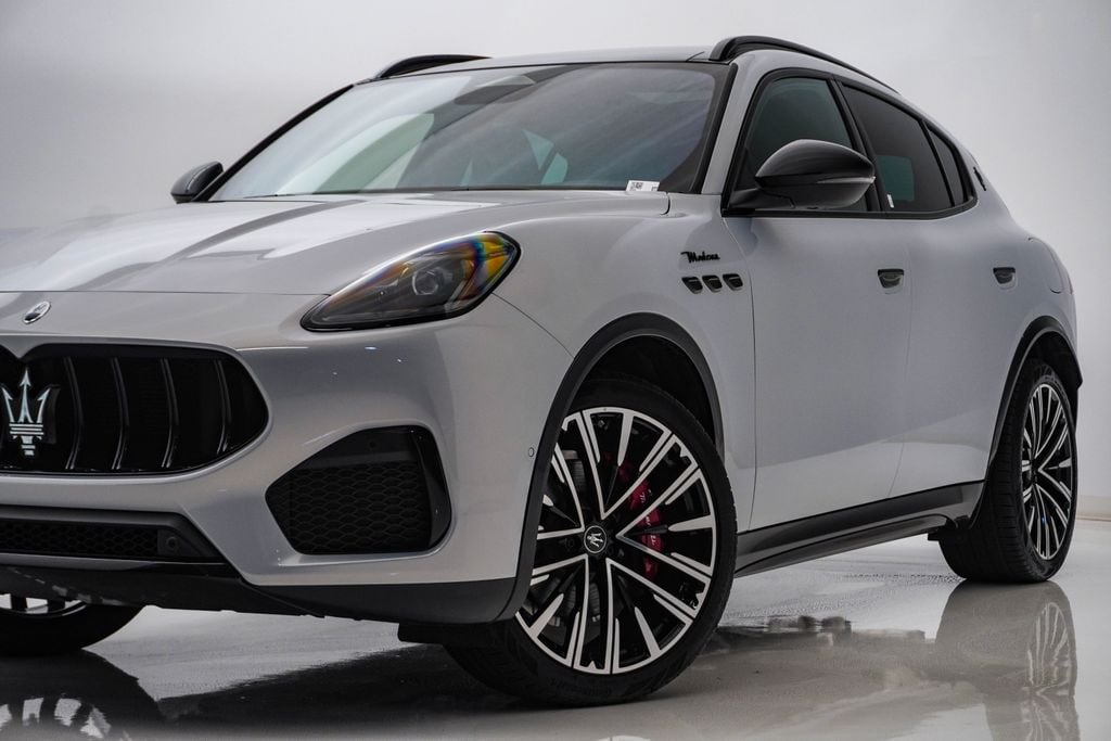 Certified 2025 Maserati Grecale Modena SUV