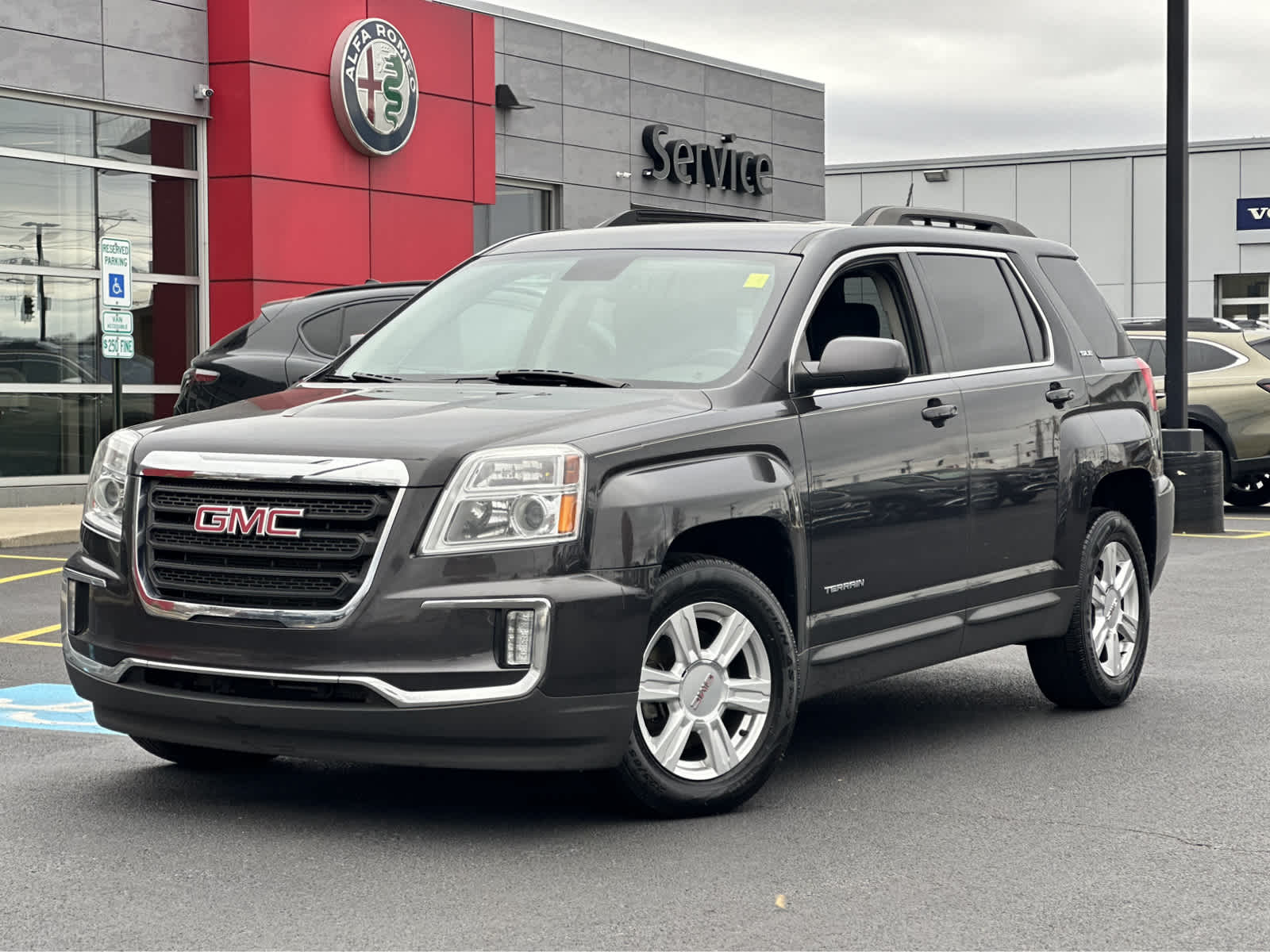 Used 2016 GMC Terrain SLE-2 with VIN 2GKFLNE37G6112012 for sale in Schererville, IN