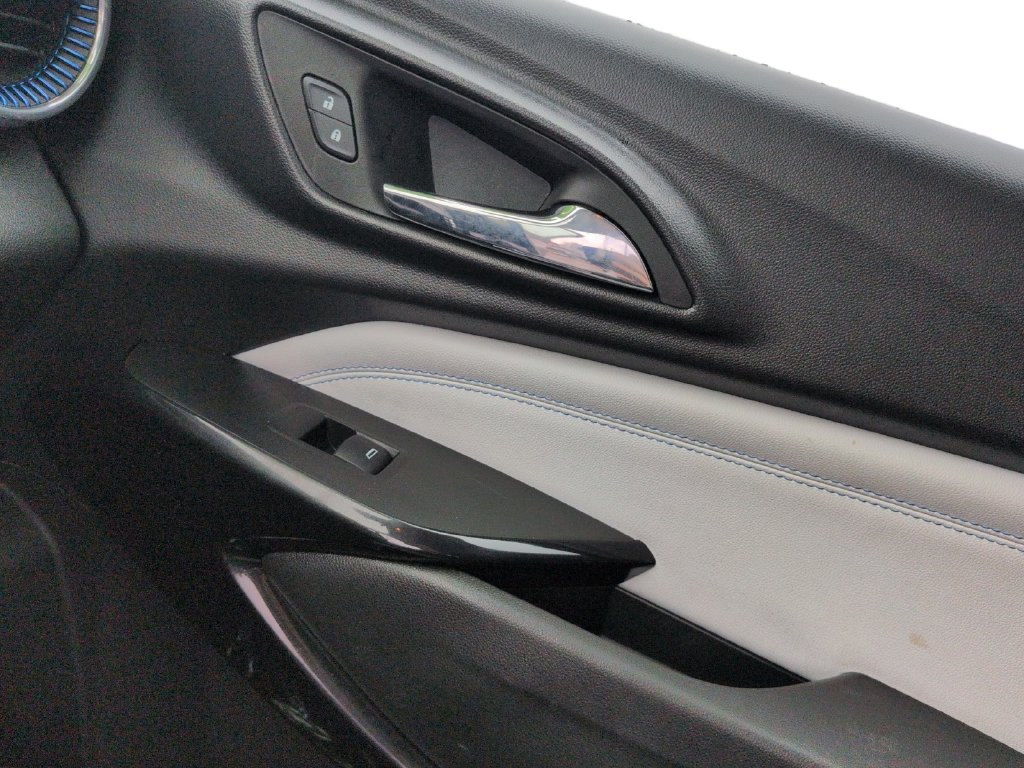 2025 Chevrolet Trax LT - Photo 24