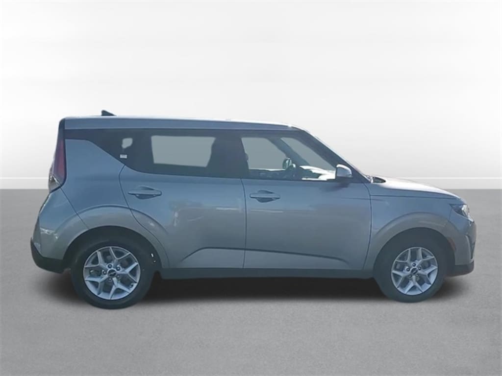 Used 2023 Kia Soul LX Hatchback