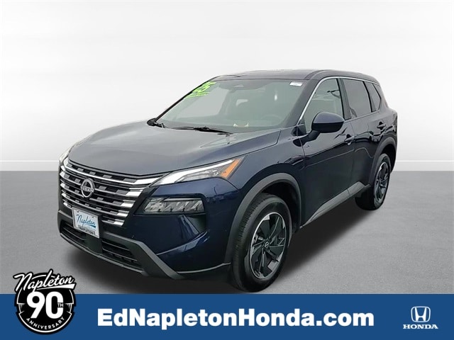 2025 Nissan Rogue SV's photo