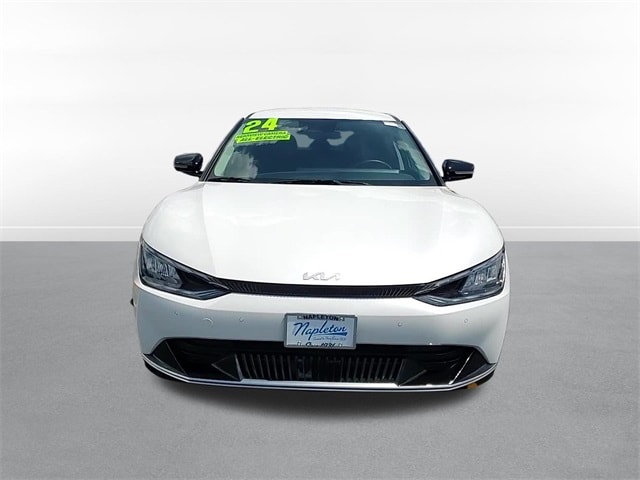 Used 2024 Kia EV6 Wind with VIN KNDC3DLC5R5192176 for sale in Oak Lawn, IL