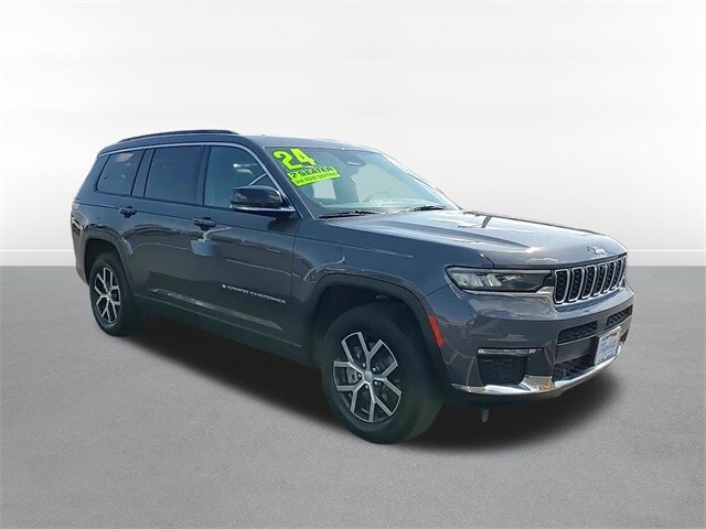 2024 Jeep Grand Cherokee Limited photo 2