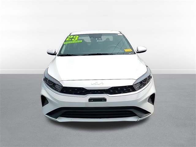 Used 2023 Kia Forte LXS with VIN 3KPF24AD3PE553689 for sale in Oak Lawn, IL
