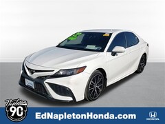 2022 Toyota Camry SE Sedan