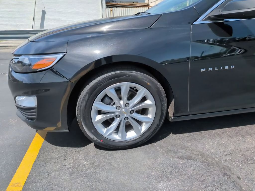 2024 Chevrolet Malibu 1LT - Photo 11