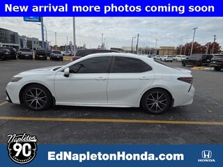 2022 Toyota Camry SE Sedan