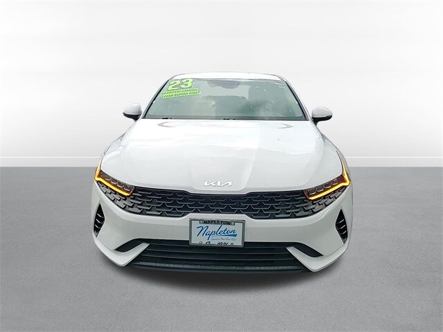 2023 Kia K5 LXS photo 2