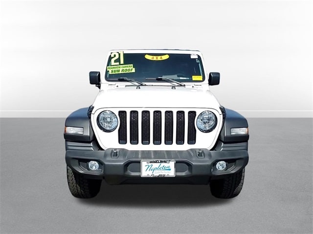 Used 2021 Jeep Wrangler Unlimited Altitude with VIN 1C4HJXDNXMW582948 for sale in Oak Lawn, IL