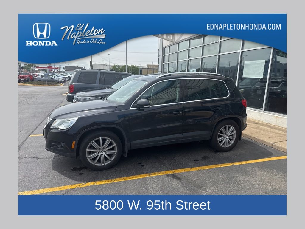 2011 Volkswagen Tiguan SE's photo