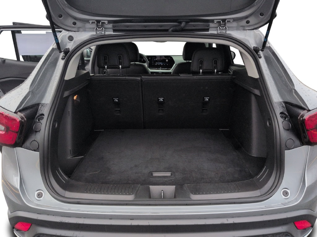 2025 Chevrolet Trax LT - Photo 26